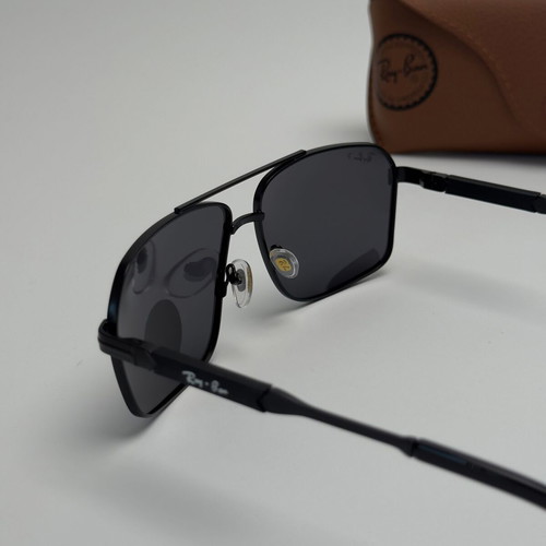 Ray-Ban Navigator sunglasses new, polarized, black and gold