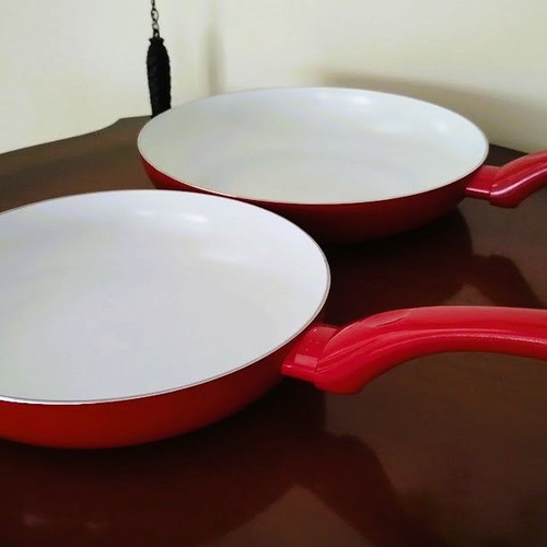 Kaiserhoff red cookware set 9 pieces, new ceramic coating