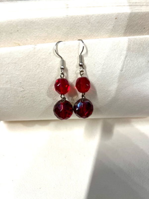 Dangling earrings new, red