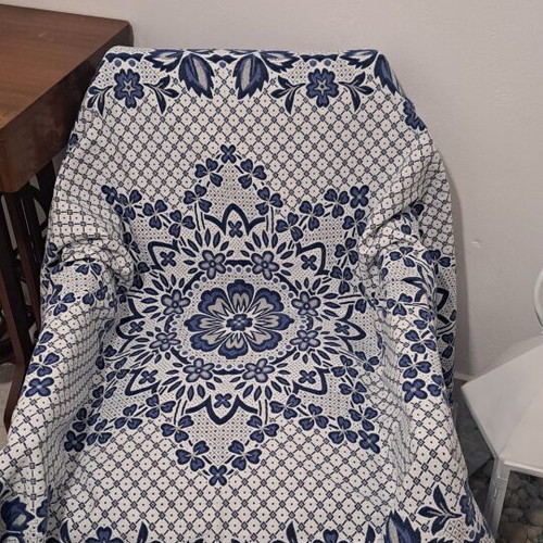 Armchair Throw Like New White with Blue Patterns 160x200 cm
