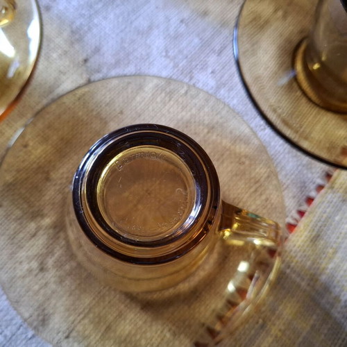 Italian coffee cup set like new, yellow glass Bormioli