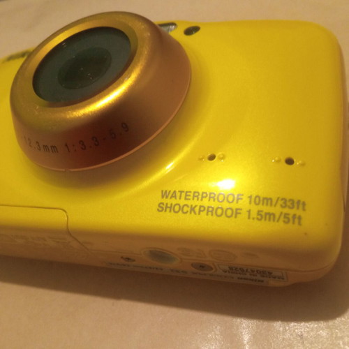 Nikon COOLPIX S32 camera for repair or parts, used