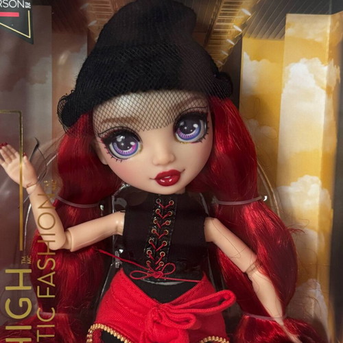 Rainbow High Fantastic Fashion Ruby Anderson doll new