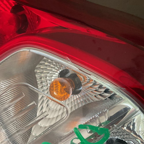 Dacia Lodgy 2012+ rear right tail light used with slight crack