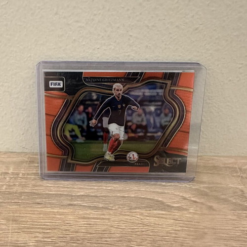 2022-23 Panini Select FIFA France Antoine Griezmann Field Level Orange Prizm card /60