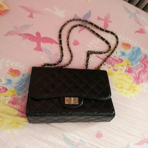 Black patent leather shoulder bag like new
