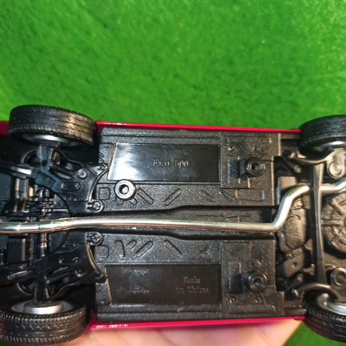 Fiat 500 used metal model 1/24 New Ray red