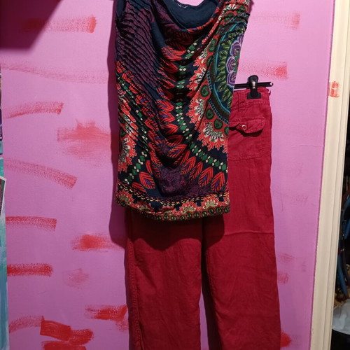 Desigual blouse size L and Street One cotton pants size 42 like new, multicolor red
