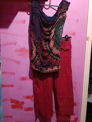 Desigual blouse size L and Street One cotton pants size 42 like new, multicolor red