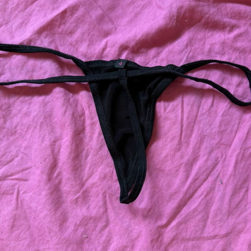 Latex string black, new
