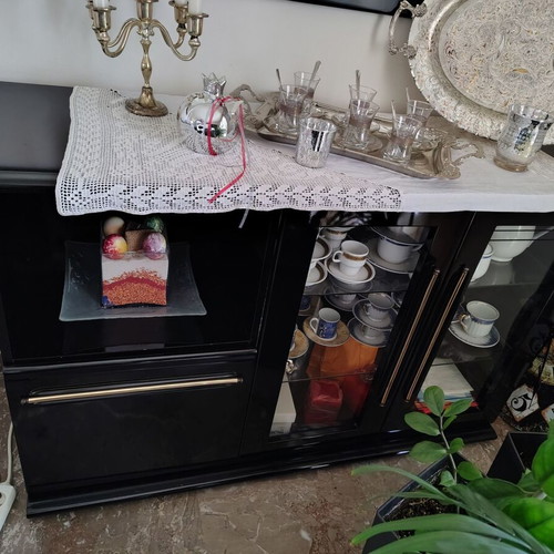 Black lacquer showcase like new