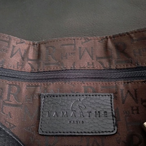 Lamarthe crossbody bag like new, black