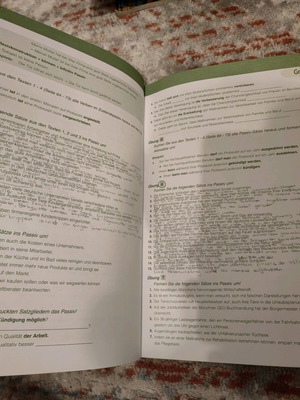 Progress in einem Jahr Arbeitsbuch used, with notes