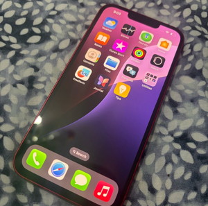 iPhone 13 Red