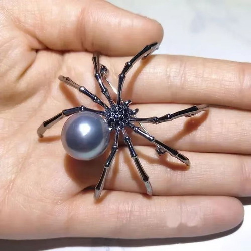 Classic women's black spider brooch new