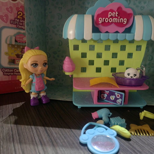 Love, Diana Fashion Fabulous! 2-in-1 Playset used toy set