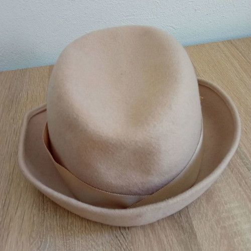Vintage women's hat used