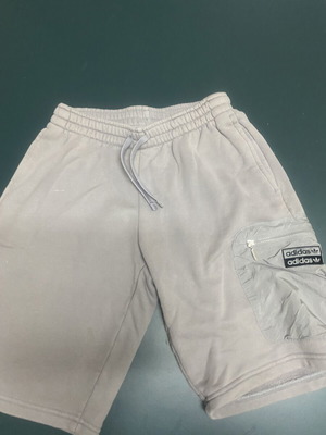 Adidas αγορίστικο σορτς μεταχειρισμένο, γκρι, μέγεθος XS