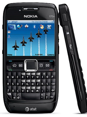 Nokia E71 smartphone used, QWERTY keyboard, 3.15 MP camera