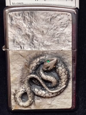 Zippo Mystical Snake Limited Edition lighter like new 2004