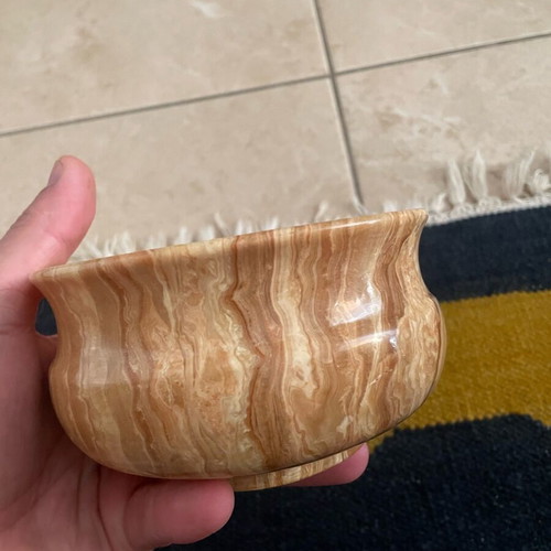 Onyx decoration in like-new condition