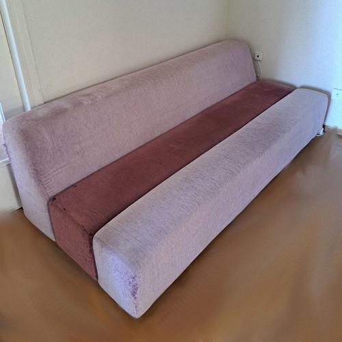 Minotti Italian three-seater sofa with metal legs used, anatomical foam