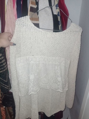 White pullover with lace detail