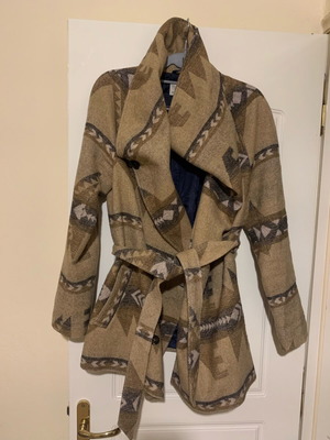 Italian coat like new with unique design, size 40