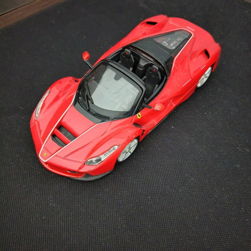 Bburago Ferrari LaFerrari 1/24 model car