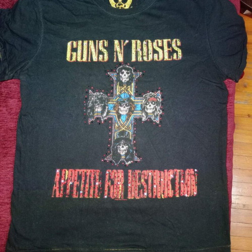 Guns n' Roses tour T-shirt like new, Amplified, size M, black multicolor