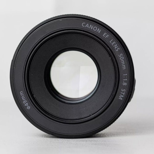 Canon EF 50mm f1.8 STM lens like new