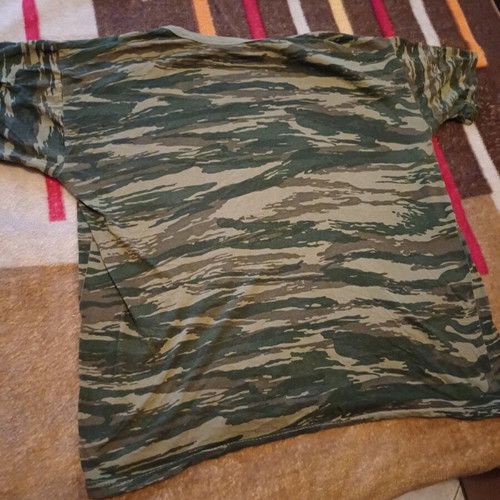 Camouflage T-shirt used, pack of 2 Large size