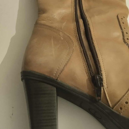 Patricia Miller leather high boots size 41 used, beige