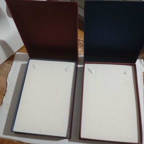 Necklace cases new, set of 2