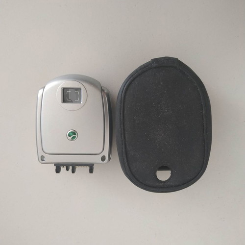Sony Ericsson T68i mobile phone used
