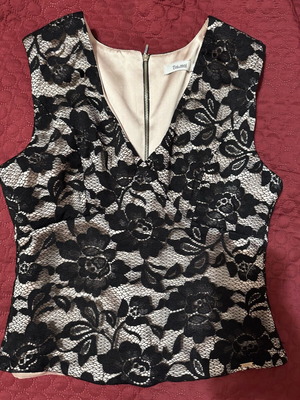 Toi Moi blouse size Large like new, black and white
