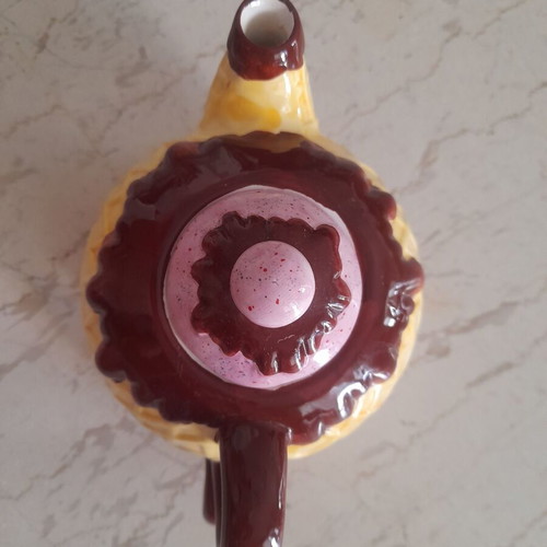 Cup with teapot set, dessert-shaped