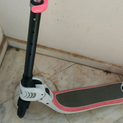 Globber scooter like new, adjustable handlebar, foldable