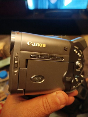 Βιντεοκάμερα Canon σαν καινούργιο με τσαντάκι