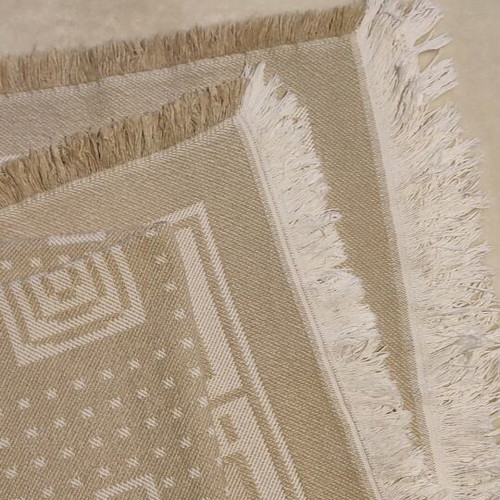 Nef-Nef beige-ecru throw like new with geometric pattern