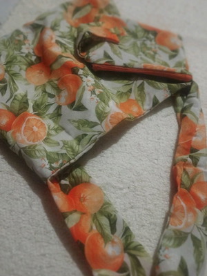 Set bag and pouch with orange print