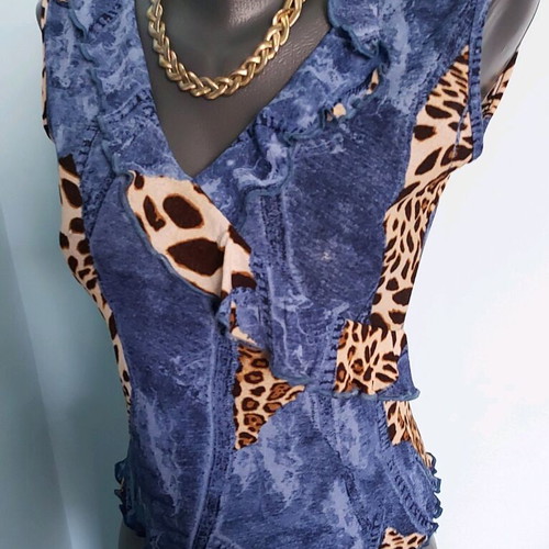 Women's bustier with leopard denim print like new