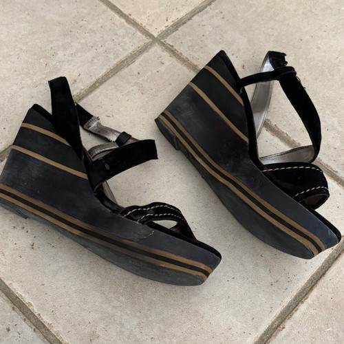 Cafe Noir platform shoes size 40 used, black suede, wooden platform