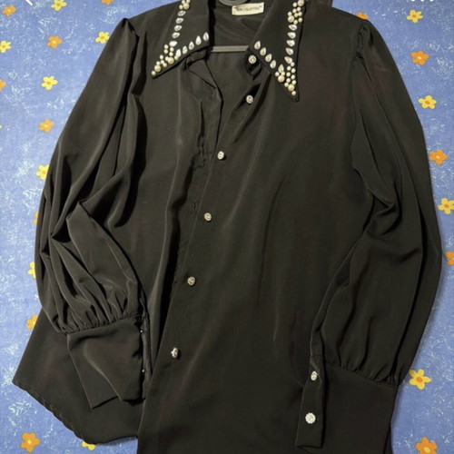 Black shirt with pearls and rhinestones like new, one size