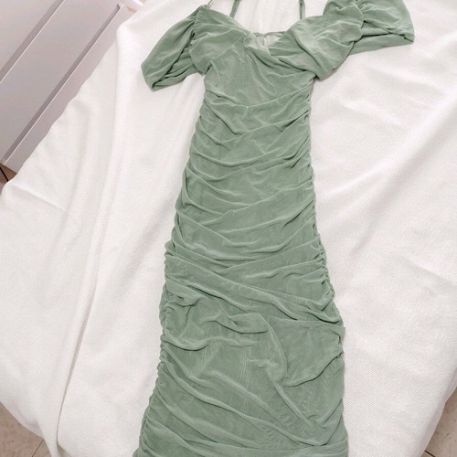 Shein midi dress green new, unworn, size Large