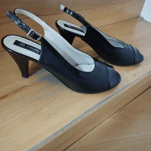 Blondie sandals size 39 new, black