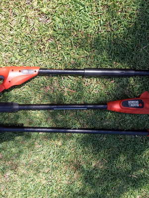 Black & Decker GPC1820L20 Telescopic 18V Cordless Pole Saw used