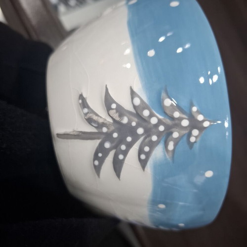 Ceramic Christmas Bowl 15cm like new with embossed designs