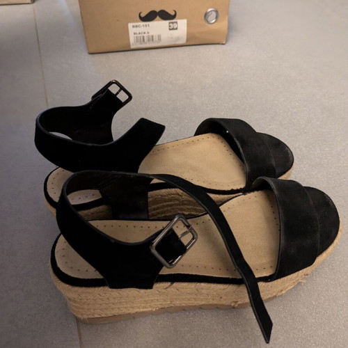Keep Fred platforms No.39 like new, black