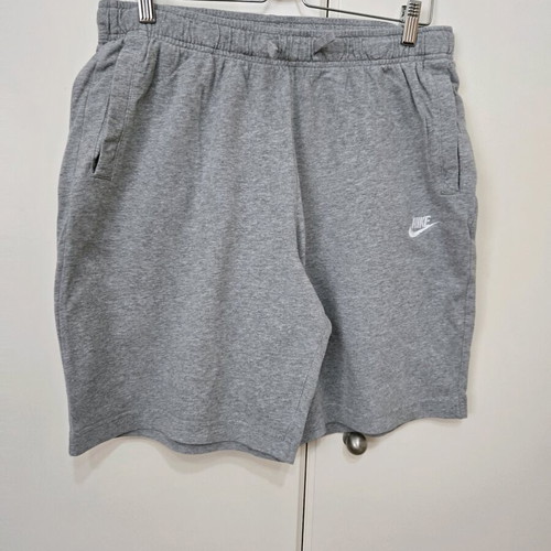 Nike bermuda shorts like new, cotton, size large, gray